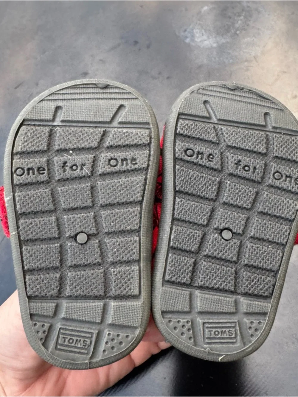 Toms peace and bikes red baby shoes size‎ 2 T